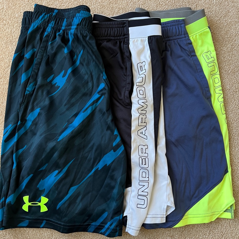 Lot of 3 pairs under armour boys loose fit shorts size xl. Great condition